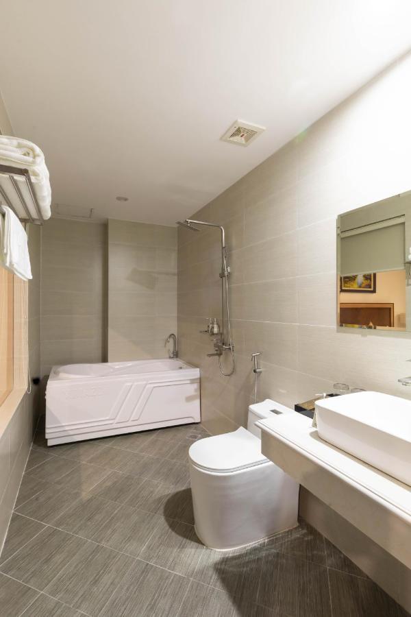 Bvm Hotel Ниньбинь Экстерьер фото